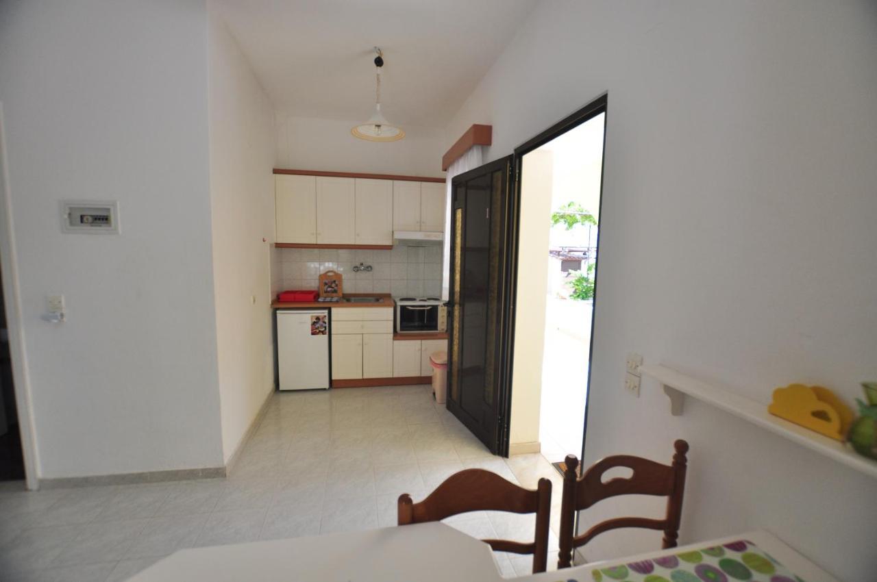 Antigoni Apartments Acharavi  Exterior photo